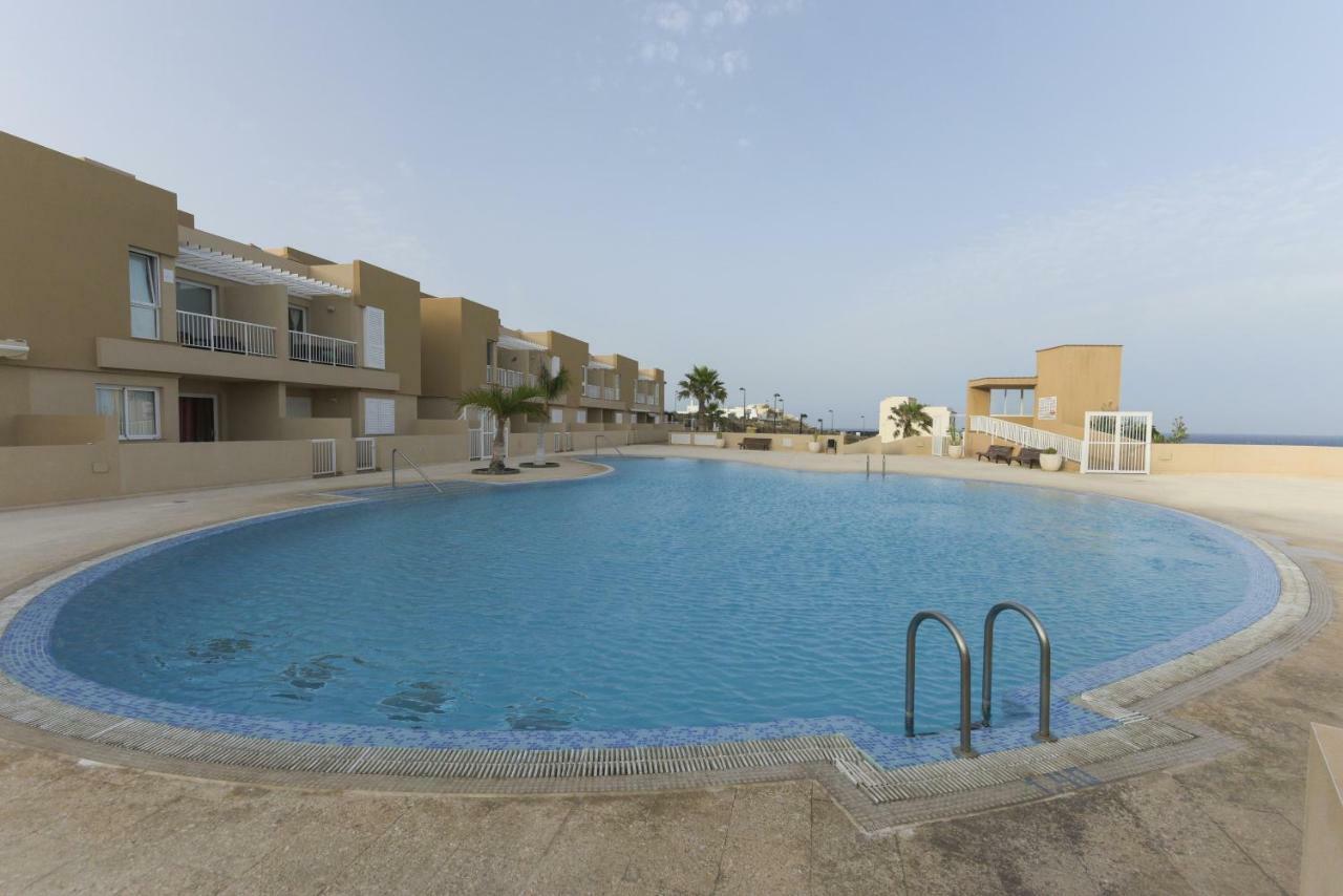 Apartamento En Residencial Cary 2. ポリス・デ・アボナ エクステリア 写真